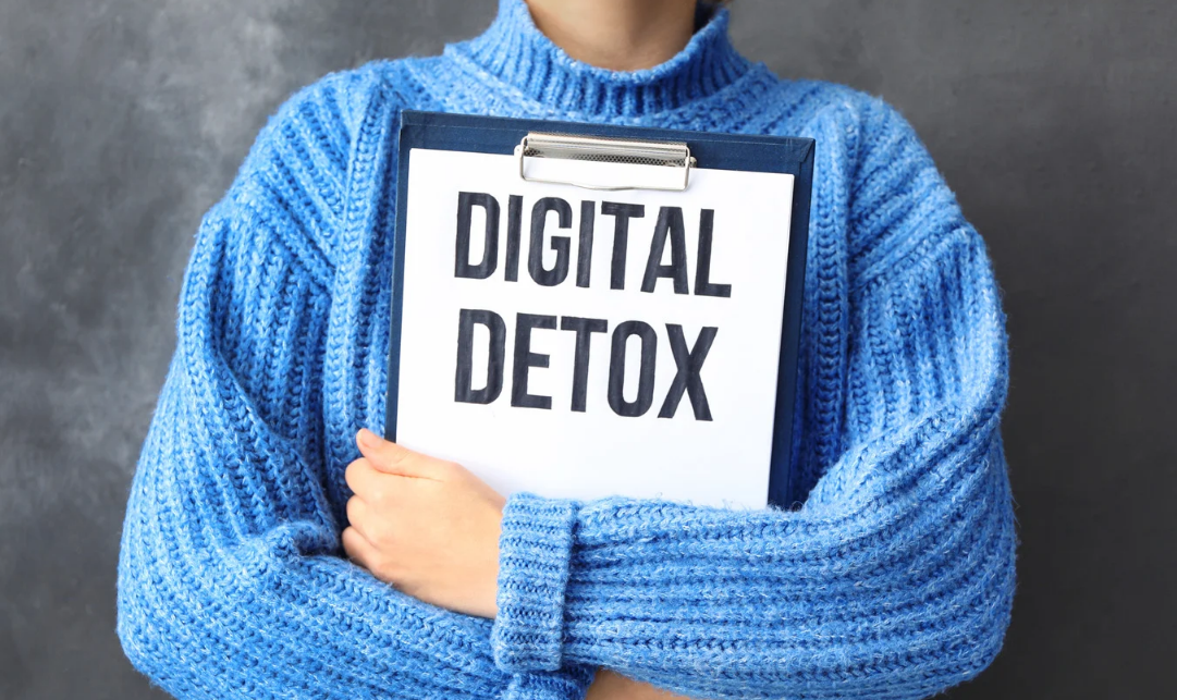 ดูแลใจด้วย Digital Detox ลดเวลาหน้าจอ หันมาโฟกัสสมาธิและสุขภาพจิต